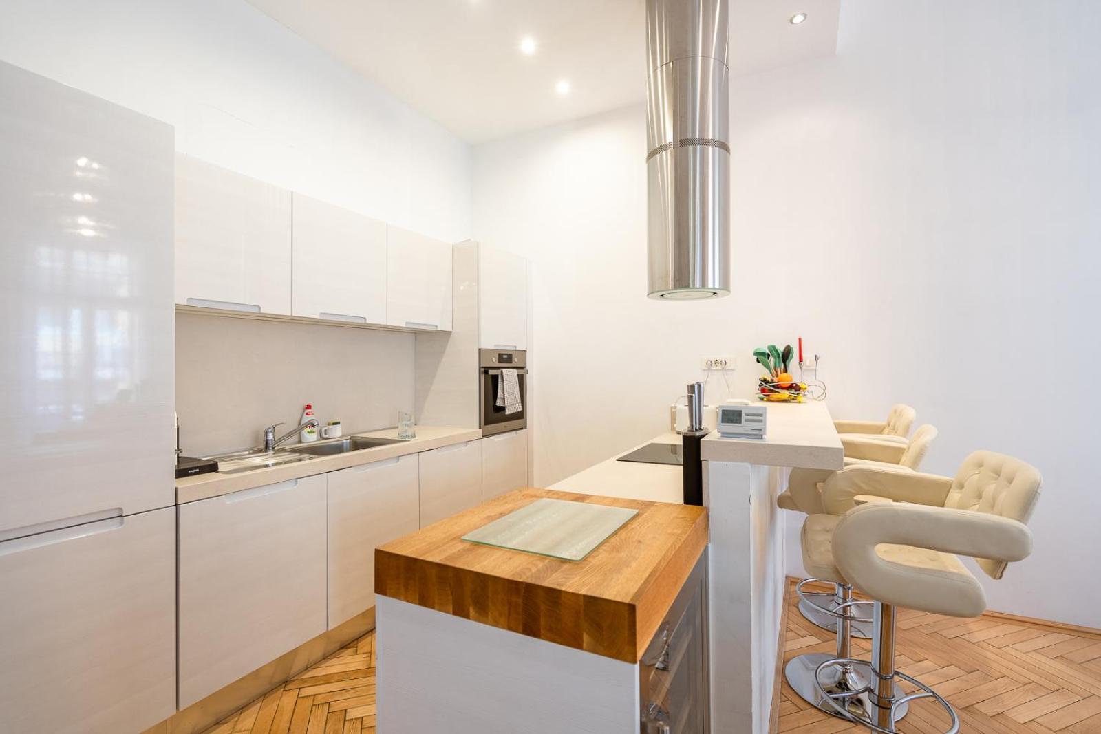 Garys Bright And Spacious Two Bedroom Flat Near Danube 부다페스트 외부 사진
